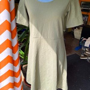 Sahalie dress M olive green